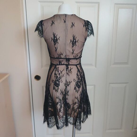 Lulus Liano Black Lace Skater Dress sz XS - Picture 9 of 16